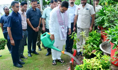 सीएम  शर्मा ने नई दिल्ली में एक पेड़ माँ के नाम अभियान के तहत किया पौधरोपण