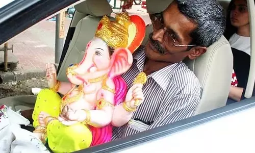 गौरी-गणेश उत्सव: BBMP 75 उप-विभागीय कार्यालयों में एकल खिड़की प्रणाली लागू करने की दिशा में आगे बढ़ रहा गौरी-गणेश उत्सव: BBMP 75 उप-विभागीय कार्यालयों में एकल खिड़की प्रणाली लागू करने की दिशा में आगे बढ़ रहा