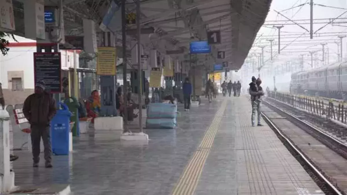 Koderma रेलवे स्टेशन से लापता किशोरी को लातेहार पुलिस ने किया रेस्क्यू