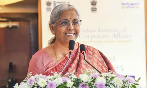 प्रधानमंत्री जन धन योजना के तहत गरीबों के बैंक खातों की संख्या 55 करोड़ से पार: वित्त मंत्री निर्मला सीतारमण प्रधानमंत्री जन धन योजना के तहत गरीबों के बैंक खातों की संख्या 55 करोड़ से पार: वित्त मंत्री निर्मला सीतारमण