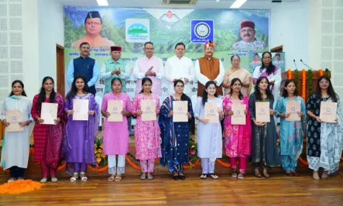 Dehradun: मुख्यमंत्री धामी ने विभिन्न विभागों में 187 नियुक्ति पत्र वितरित किए