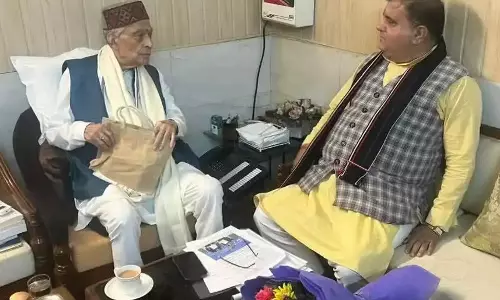 Dehradun: वरिष्ठ नेता मुरली मनोहर जोशी से मिले उत्तराखंड भाजपा अध्यक्ष