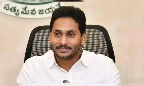 जगन ने Andhra मुख्यमंत्री नायडू पर किसानों के साथ विश्वासघात करने का आरोप लगाया
