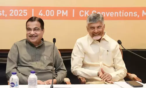 गडकरी ने Andhra मुख्यमंत्री के प्रमुख सड़क परियोजनाओं के प्रस्ताव को स्वीकार किया