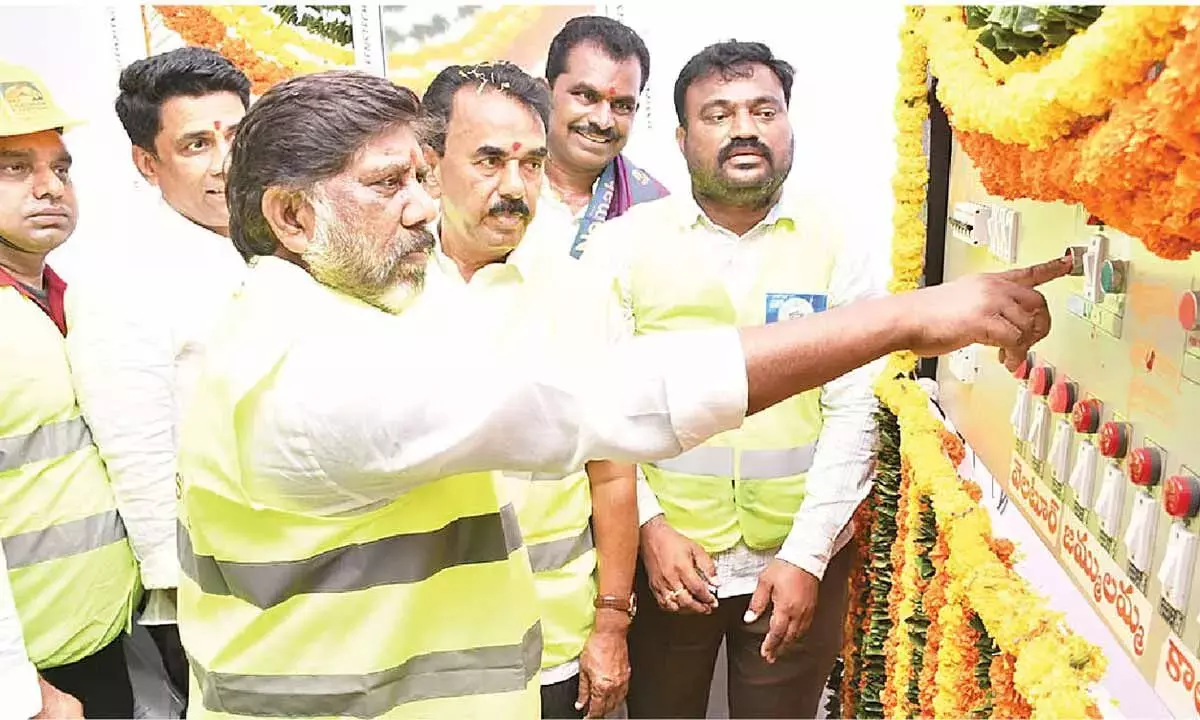 Telangana: भट्टी, जुपल्ली ने सुदूर गांव में बिजली सबस्टेशन खोला