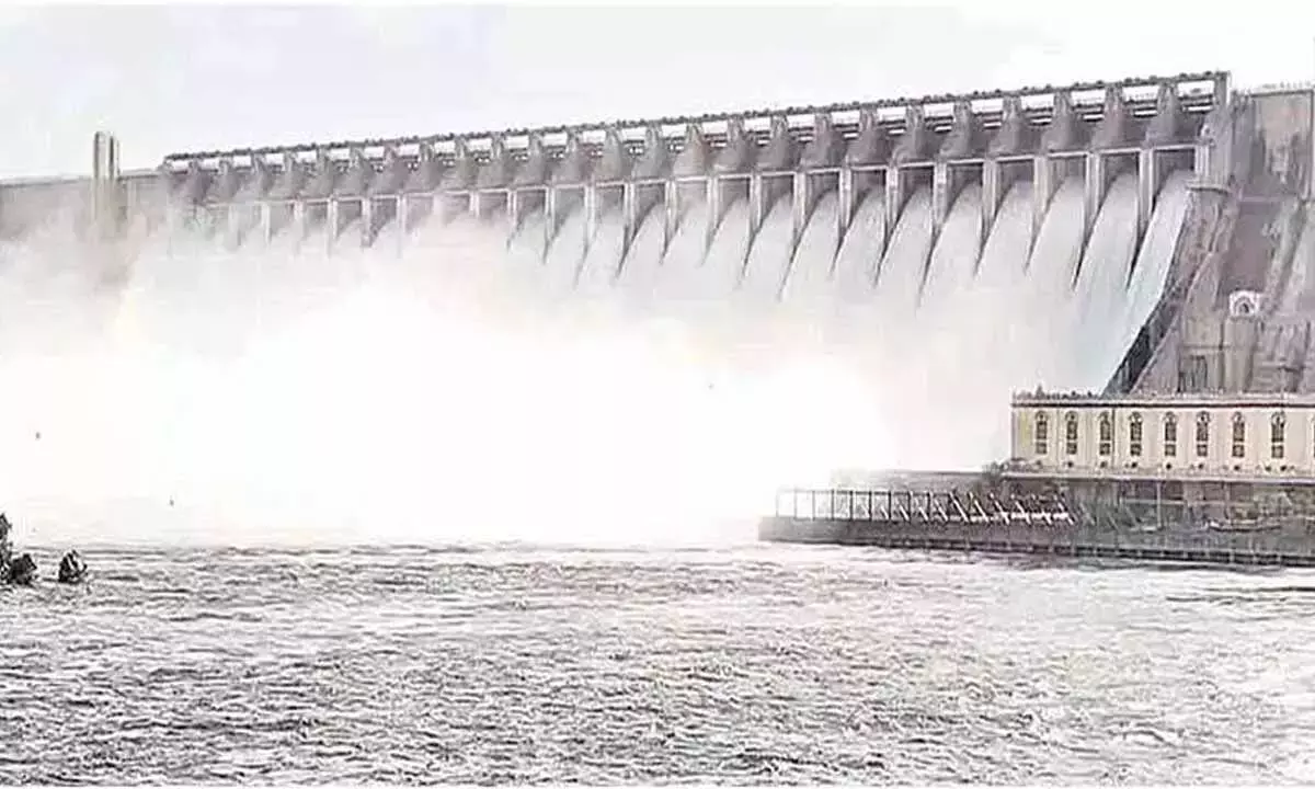 Telangana: NSP में भारी आवक जारी