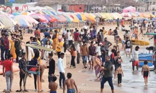 Goa में समुद्र तटों और विरासत स्थलों पर दुर्व्यवहार पर नए दंड के साथ सख्त कदम