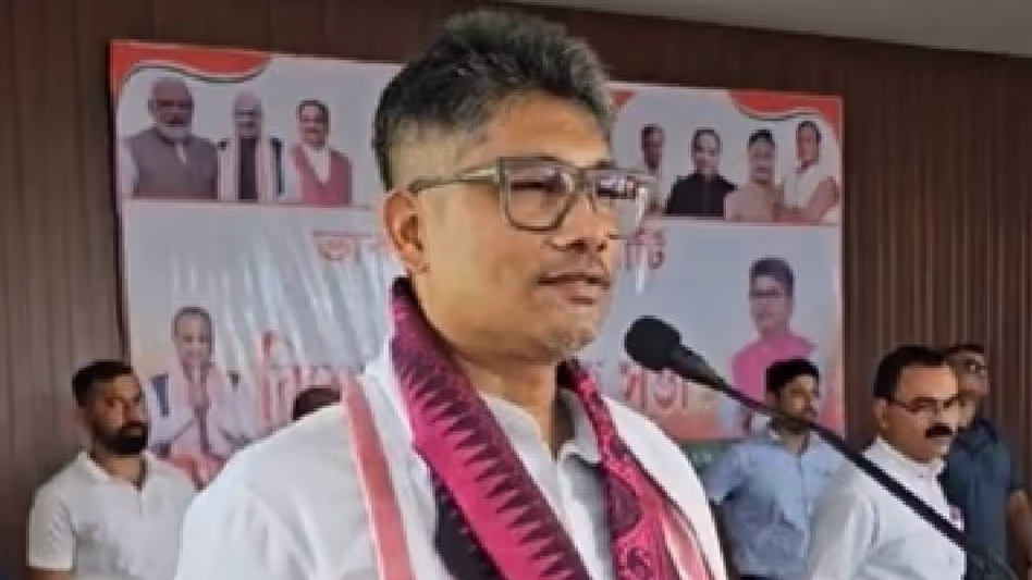 Assam : बीटीआर में बाढ़ और कटाव के खिलाफ साहसिक कदम उठाने का वादा किया Assam : बीटीआर में बाढ़ और कटाव के खिलाफ साहसिक कदम उठाने का वादा किया