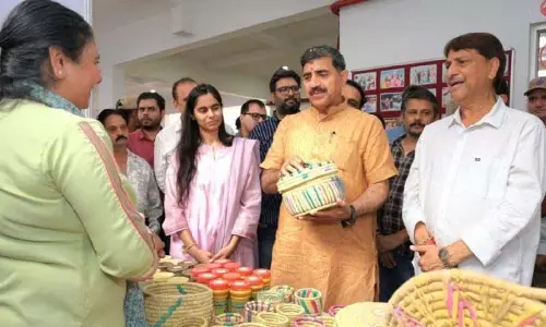 MP Jugal ने कटरा में 7 दिवसीय आकांक्षा हाट का उद्घाटन किया