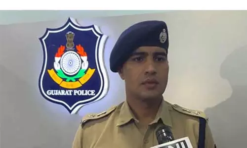 Gujarat: पत्नी के प्रेम संबंध के शक में पिता ने बच्चों को जहर देकर खुद की ली जान