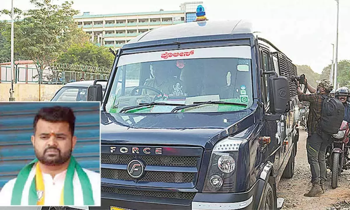 Karnataka: बलात्कार मामले में रेवन्ना को आजीवन कारावास