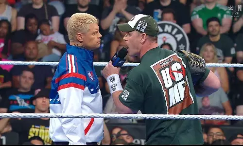 WWE के सुपरस्टार्स जॉन सीना और एजे स्टाइल्स एक्शन में लौटे WWE के सुपरस्टार्स जॉन सीना और एजे स्टाइल्स एक्शन में लौटे