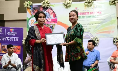 Assam: परिवर्तनकारी जमीनी स्तर के काम के लिए संपूर्ण सैनिकों को दिमा हसाओ में सम्मानित किया Assam: परिवर्तनकारी जमीनी स्तर के काम के लिए संपूर्ण सैनिकों को दिमा हसाओ में सम्मानित किया