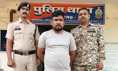 सोशल मीडिया पर इंजीनियर बनकर युवती को प्रेमजाल में फंसाया, आरोपी गिरफ्तार सोशल मीडिया पर इंजीनियर बनकर युवती को प्रेमजाल में फंसाया, आरोपी गिरफ्तार