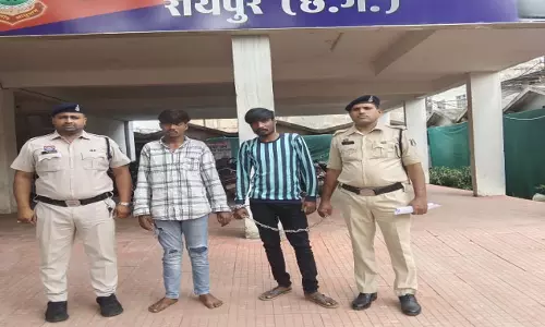 देवेन्द्र नगर में दुकान का ताला तोड़कर चोरी, दो आरोपी गिरफ्तार देवेन्द्र नगर में दुकान का ताला तोड़कर चोरी, दो आरोपी गिरफ्तार