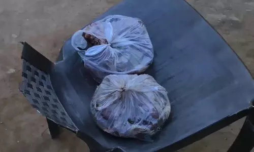 गौ मांस की अवैध बिक्री का खुलासा, तीन आरोपी रंगे हाथ गिरफ्तार गौ मांस की अवैध बिक्री का खुलासा, तीन आरोपी रंगे हाथ गिरफ्तार