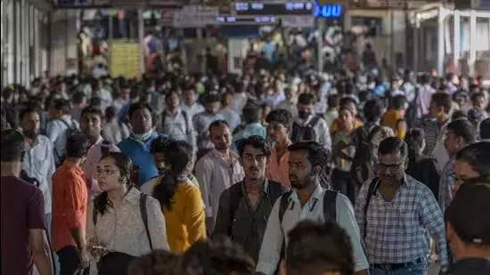 मेट्रो और उपनगरीय स्टेशनों का एकीकरण रेलवे के एजेंडे में मेट्रो और उपनगरीय स्टेशनों का एकीकरण रेलवे के एजेंडे में