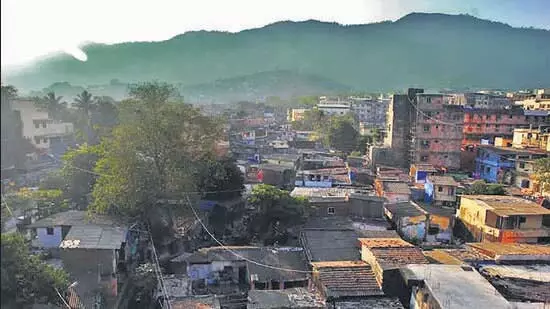 येऊर हिल्स में अवैध निर्माण पर हाईकोर्ट सख्त, दिए कार्रवाई के निर्देश येऊर हिल्स में अवैध निर्माण पर हाईकोर्ट सख्त, दिए कार्रवाई के निर्देश