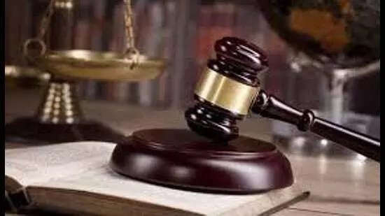 स्नैचिंग केस में पुलिस की लापरवाही पर अदालत ने कसा तंज, आरोपी हुए बरी स्नैचिंग केस में पुलिस की लापरवाही पर अदालत ने कसा तंज, आरोपी हुए बरी