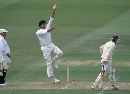 जन्मदिन विशेष: जब भारतीय तेज गेंदबाज ने कर दी थी पाकिस्तानी कप्तान की बोलती बंद जन्मदिन विशेष: जब भारतीय तेज गेंदबाज ने कर दी थी पाकिस्तानी कप्तान की बोलती बंद