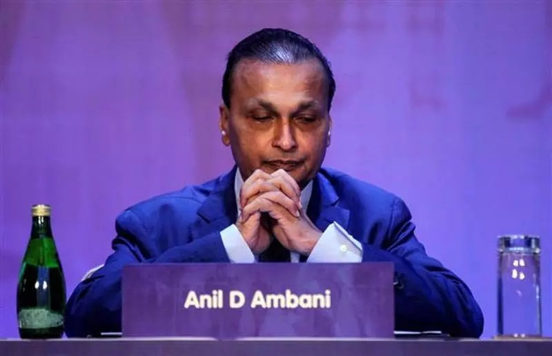 ईडी ने अनिल अंबानी को तलब कर जारी किया लुकआउट नोटिस ईडी ने अनिल अंबानी को तलब कर जारी किया लुकआउट नोटिस