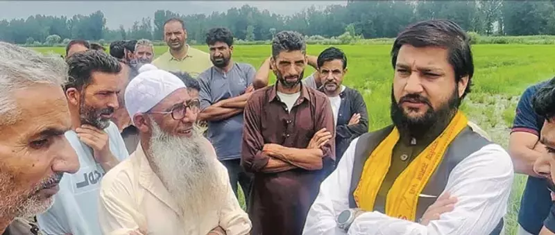 एसबीएसपी के प्रदेश अध्यक्ष विवेक बाली ने बिजबेहरा का दौरा किया एसबीएसपी के प्रदेश अध्यक्ष विवेक बाली ने बिजबेहरा का दौरा किया