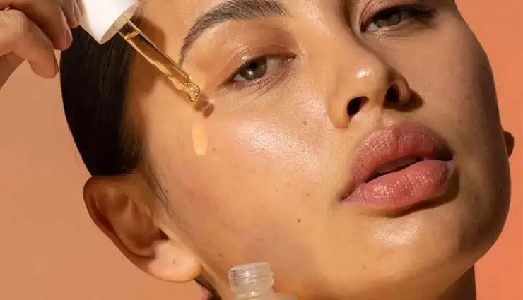 Skin Care: सुबह उठते ही अपनाएं ये आसान स्किनकेयर रूटीन, तरोताजा हो जाएगी त्वचा Skin Care: सुबह उठते ही अपनाएं ये आसान स्किनकेयर रूटीन, तरोताजा हो जाएगी त्वचा