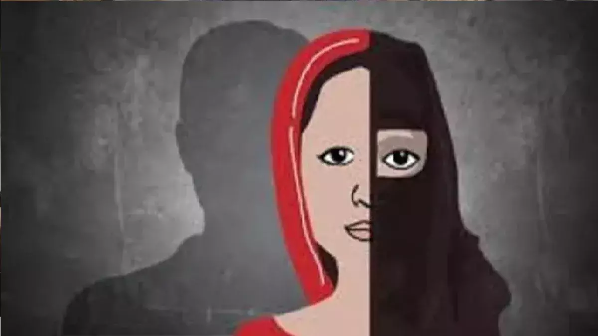 Lucknow: लिव-इन में युवती से दुष्कर्म और जबरन धर्म परिवर्तन की कोशिश Lucknow: लिव-इन में युवती से दुष्कर्म और जबरन धर्म परिवर्तन की कोशिश