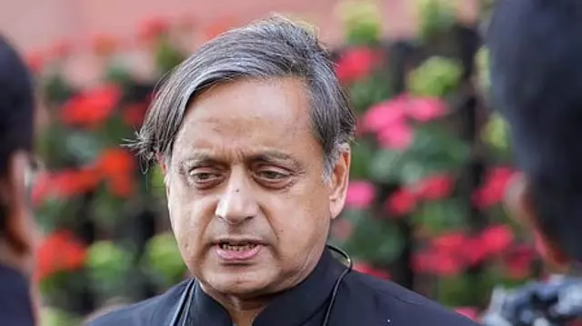 इसे अपमानजनक नहीं बल्कि अपमानजनक समझा जाना चाहिए: Shashi Tharoor इसे अपमानजनक नहीं बल्कि अपमानजनक समझा जाना चाहिए: Shashi Tharoor