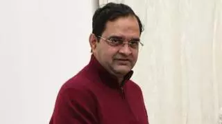 Uchana: हरियाणा सरकार को बृजेन्द्र सिंह की फटकार Uchana: हरियाणा सरकार को बृजेन्द्र सिंह की फटकार