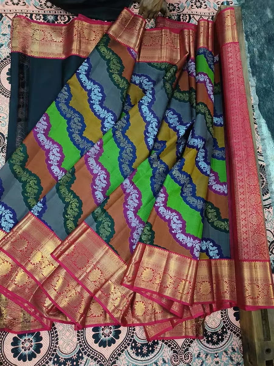 रेश्ने साड़ी के लिए राज्य पुरस्कार पंख: रेनबो कलांजलि के लिए रंगीन पुरस्कार रेश्ने साड़ी के लिए राज्य पुरस्कार पंख: रेनबो कलांजलि के लिए रंगीन पुरस्कार