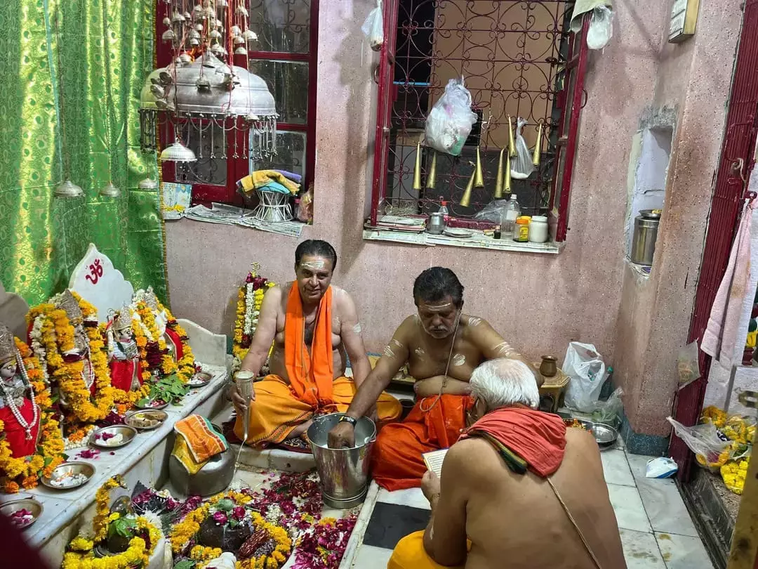 Jaipur: संसदीय कार्य मंत्री ने मंडलनाथ महादेवजी मंदिर दईजर में की पूजा-अर्चना Jaipur: संसदीय कार्य मंत्री ने मंडलनाथ महादेवजी मंदिर दईजर में की पूजा-अर्चना