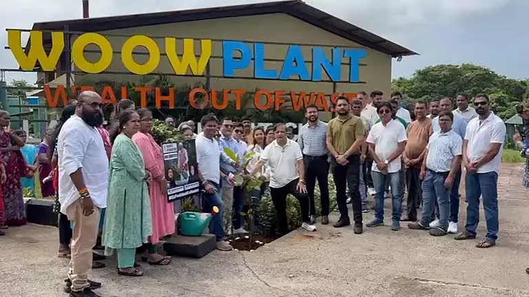 मौविन गोडिन्हो ने हरित Goa को बढ़ावा देने के लिए जॉगर्स पार्क में पौधारोपण अभियान शुरू किया मौविन गोडिन्हो ने हरित Goa को बढ़ावा देने के लिए जॉगर्स पार्क में पौधारोपण अभियान शुरू किया