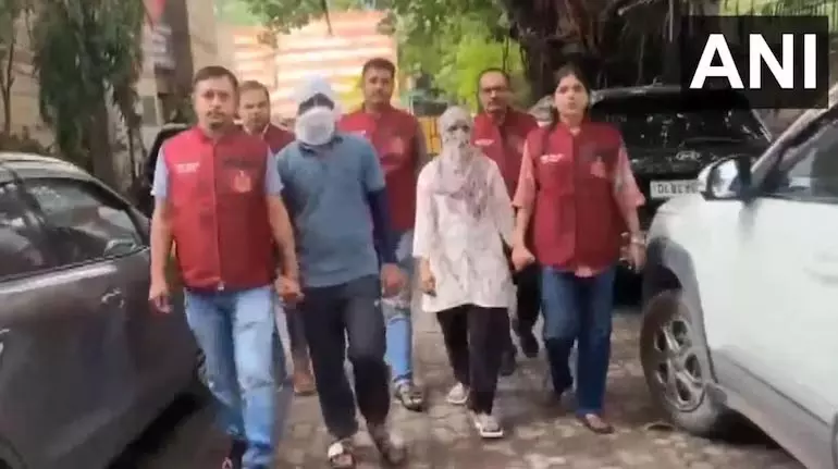 Delhi की महिला ने रची पति की हत्या की साजिश Delhi की महिला ने रची पति की हत्या की साजिश