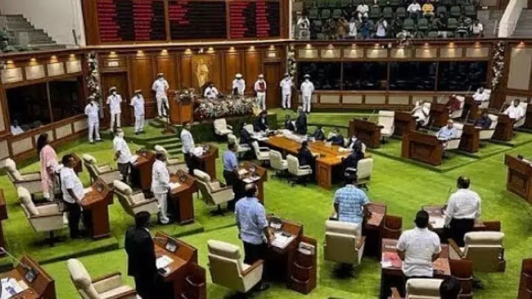 विजय सरदेसाई ने Goa फिल्म महोत्सव 2025 के मानदंडों की आलोचना की विजय सरदेसाई ने Goa फिल्म महोत्सव 2025 के मानदंडों की आलोचना की