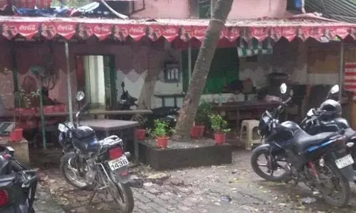 नायर अस्पताल के हॉस्टल की कैंटीन दो महीने से बंद, छात्र परेशान