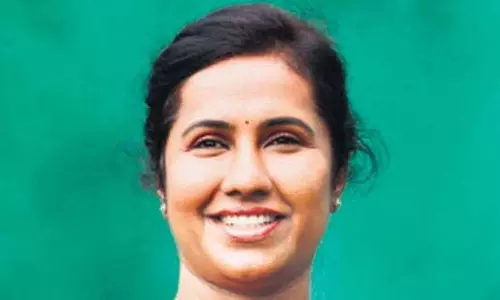 भाजपा मंत्री ने समारोह में ग्राम सेवक को सरेआम थप्पड़ मारने की धमकी दी