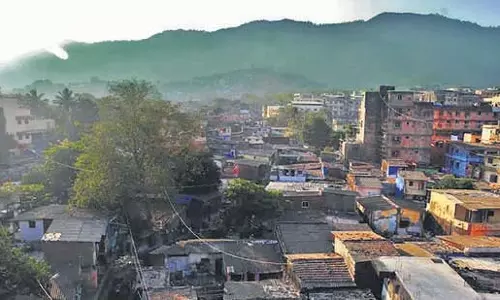 येऊर हिल्स में अवैध निर्माण पर हाईकोर्ट सख्त, दिए कार्रवाई के निर्देश येऊर हिल्स में अवैध निर्माण पर हाईकोर्ट सख्त, दिए कार्रवाई के निर्देश