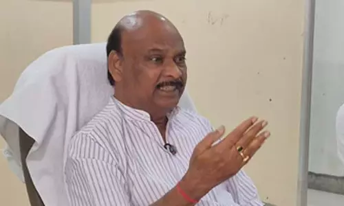 Andhra विधानसभा अध्यक्ष ने भूमि हड़पने की जांच की मांग की Andhra विधानसभा अध्यक्ष ने भूमि हड़पने की जांच की मांग की