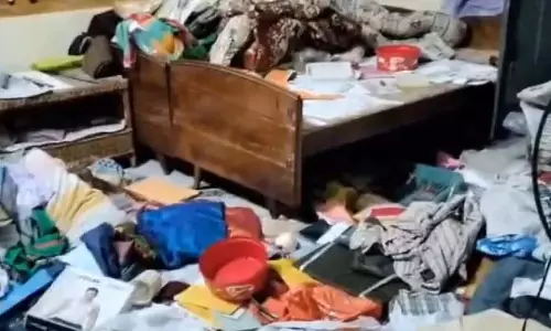 Odisha : बालासोर में डकैती, बंदूक की नोक पर 50 लाख रुपये का माल लूटा Odisha : बालासोर में डकैती, बंदूक की नोक पर 50 लाख रुपये का माल लूटा