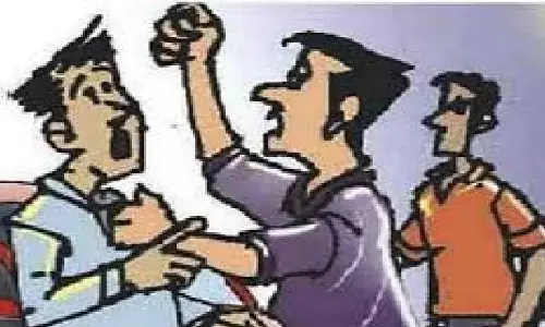 पूर्व पार्षद के बेटे ने किया मारपीट, भिलाई में FIR दर्ज