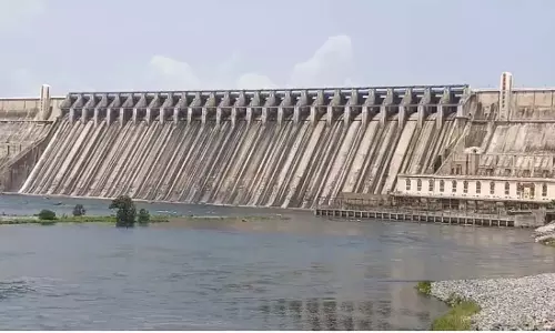Telangana: नागार्जुनसागर के उद्घाटन के दौरान 3 किलोमीटर लंबा ट्रैफिक जाम Telangana: नागार्जुनसागर के उद्घाटन के दौरान 3 किलोमीटर लंबा ट्रैफिक जाम