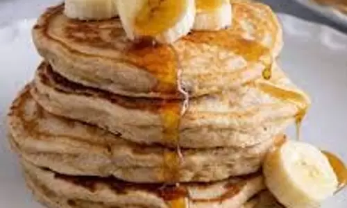 पेट को खुश रखें, Banana Pancakes के साथ दिन की शुरुआत करें पेट को खुश रखें, Banana Pancakes के साथ दिन की शुरुआत करें