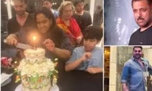 सलमान खान और उनके परिवार ने मुंबई में अर्पिता खान का जन्मदिन मनाया