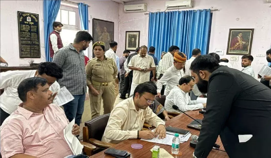 Lucknow: जल, सीवर और टैक्स से जुड़ी 109 समस्याएं हल Lucknow: जल, सीवर और टैक्स से जुड़ी 109 समस्याएं हल