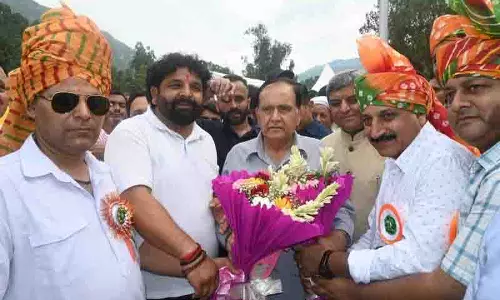 Himachal: भव्य शोभायात्रा के साथ मिंजर मेला संपन्न Himachal: भव्य शोभायात्रा के साथ मिंजर मेला संपन्न