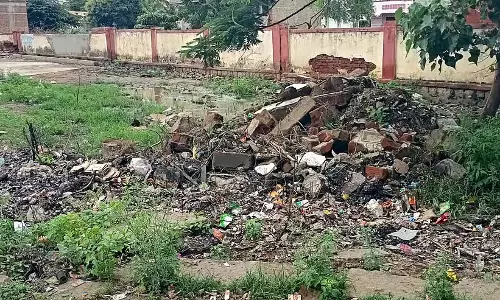 Mundaragi : केंद्रीय बस स्टेशन बुनियादी सुविधाओं से वंचित Mundaragi : केंद्रीय बस स्टेशन बुनियादी सुविधाओं से वंचित