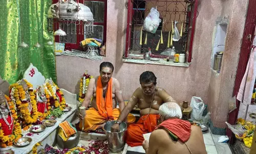 Jaipur: संसदीय कार्य मंत्री ने मंडलनाथ महादेवजी मंदिर दईजर में की पूजा-अर्चना Jaipur: संसदीय कार्य मंत्री ने मंडलनाथ महादेवजी मंदिर दईजर में की पूजा-अर्चना