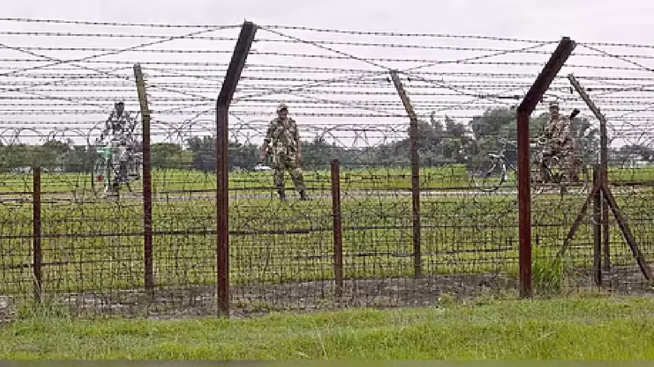 Assam के व्यक्ति की मौत के बाद बीएसएफ पर हमले का आरोप Assam के व्यक्ति की मौत के बाद बीएसएफ पर हमले का आरोप