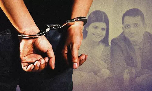 Assam: लखीमपुर में कथित अवैध गोद लेने के मामले में गुवाहाटी के दंपति गिरफ्तार Assam: लखीमपुर में कथित अवैध गोद लेने के मामले में गुवाहाटी के दंपति गिरफ्तार
